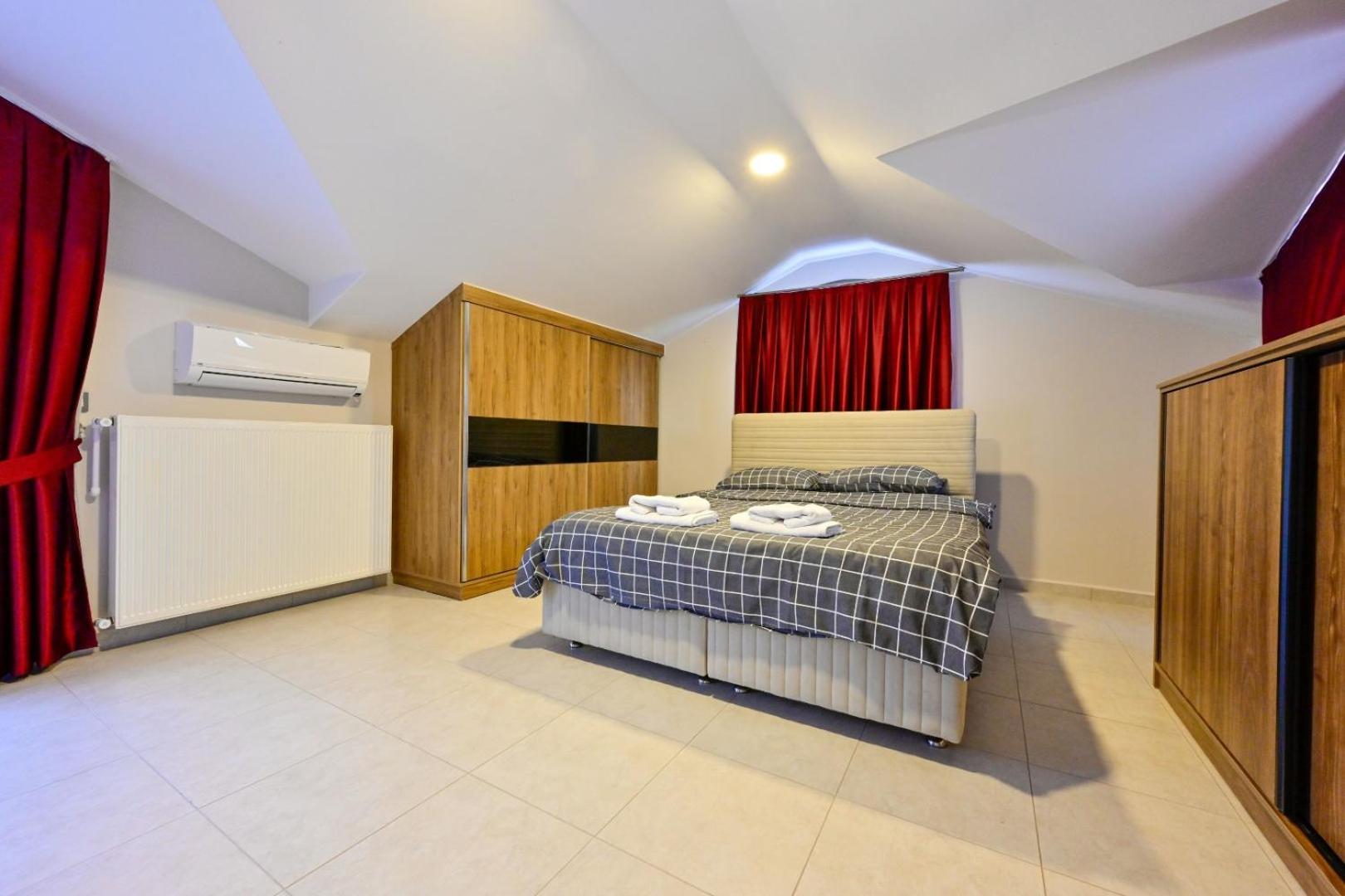 Lorenzo- 4 Bedroom Holiday Villa In Hisaronu Fethiye Eksteriør billede