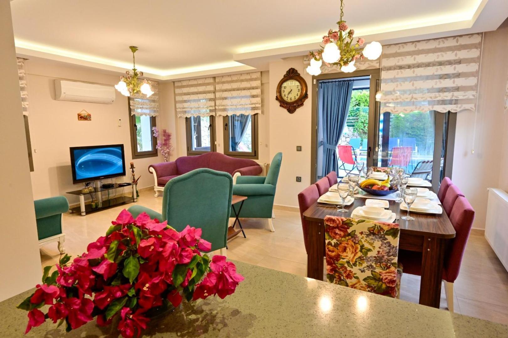 Lorenzo- 4 Bedroom Holiday Villa In Hisaronu Fethiye Eksteriør billede